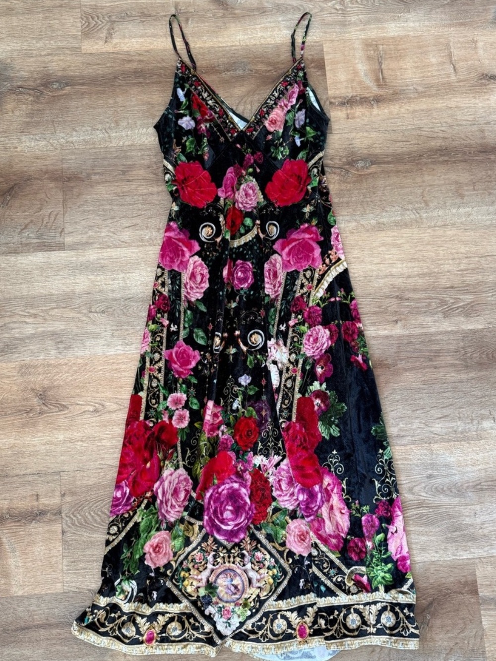 Camilla dress VELVET RESERVATION FOR LOVE IN BLACK/BROWN/RED - size S